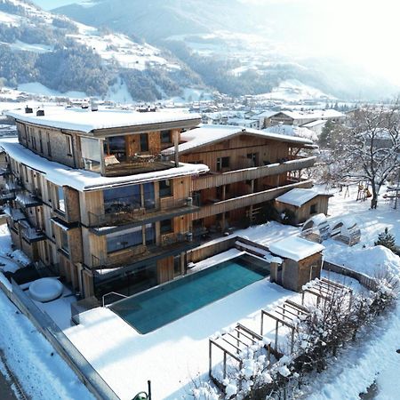 Appartement Zillertal Klee Mit Restaurant Kleementine Рид им Цилертал Екстериор снимка