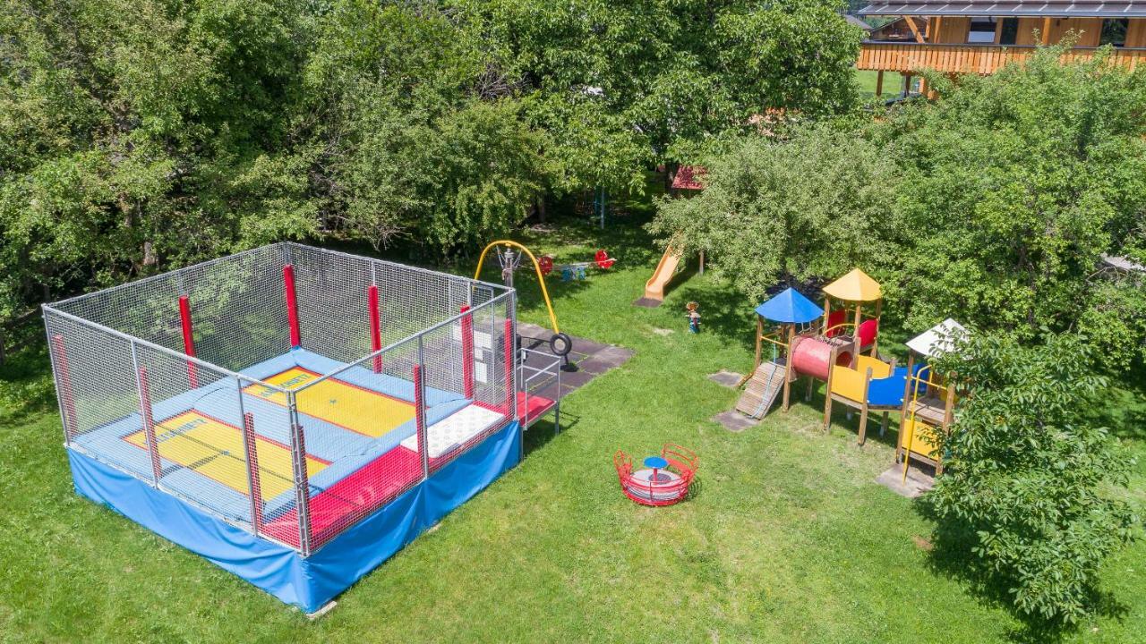 Appartement Zillertal Klee Mit Restaurant Kleementine Рид им Цилертал Екстериор снимка