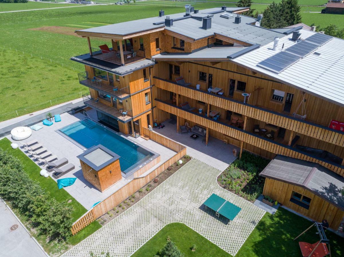 Appartement Zillertal Klee Mit Restaurant Kleementine Рид им Цилертал Екстериор снимка